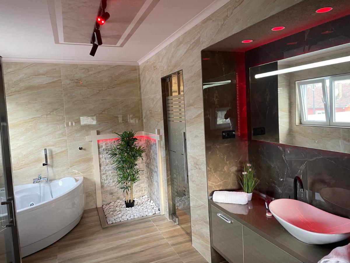 Apartmani Aso-Ler Kukujevci Extérieur photo